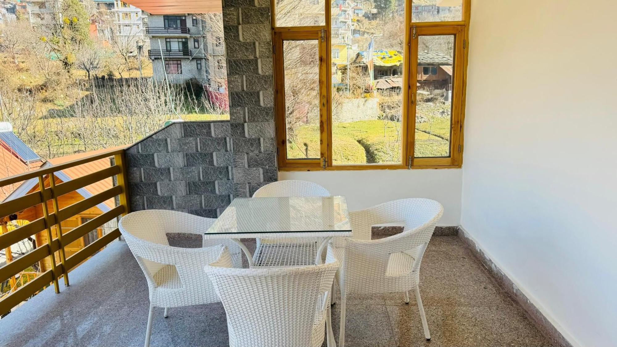The Midnight Garden Manali Manāli Exterior foto